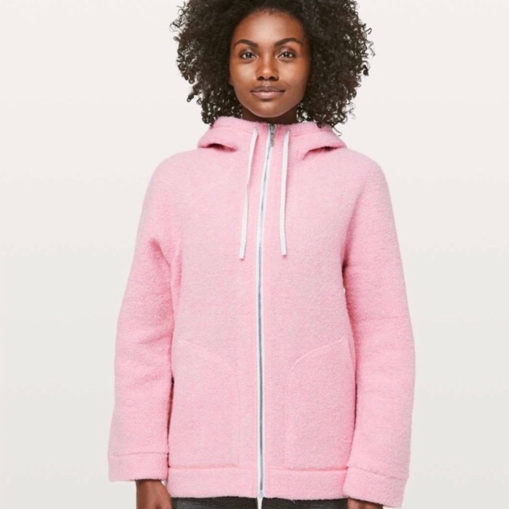 Lululemon So Sherpa in Pink